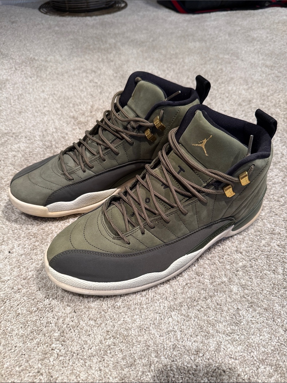 Jordan 12 Retro Chris Paul Class of 2003. Slightly worn. No box.